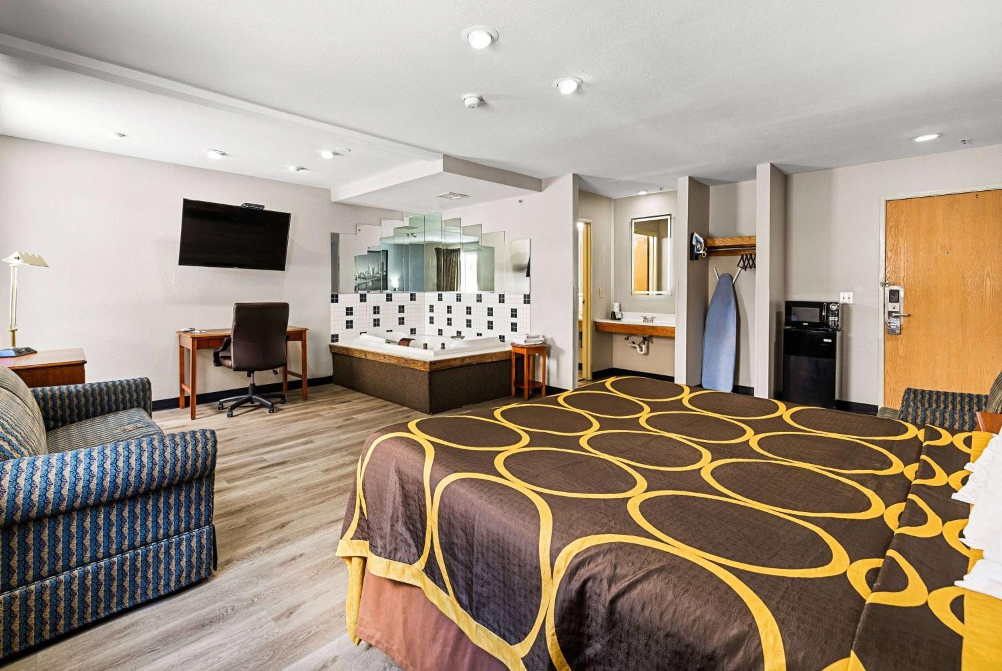 Super 8 By Wyndham Pittsburgh/Monroeville Exterior foto